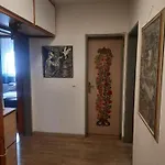 Quiet Room With Shared Kitchen Bathroom