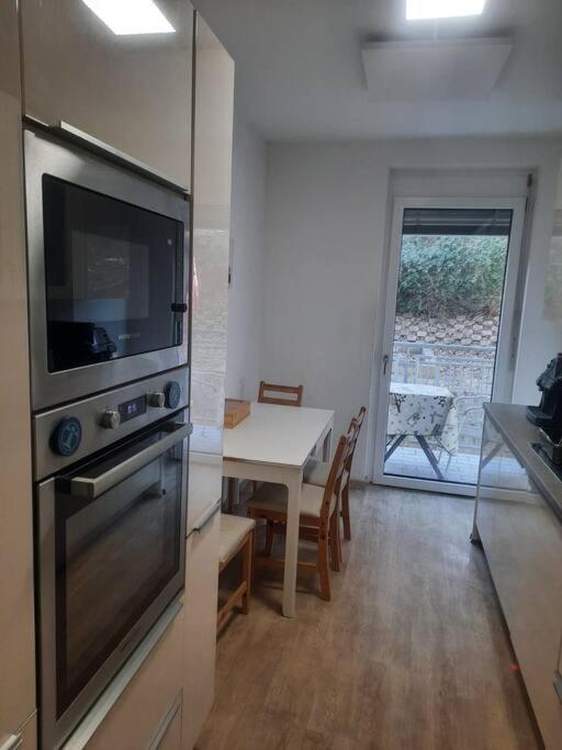 Quiet With Shared Kitchen Bathroom